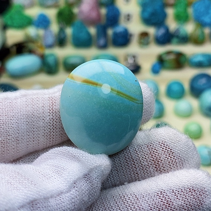 绿松石配饰未镶嵌