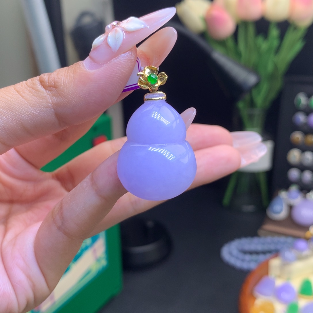 翡翠18K金镶嵌颈饰天然