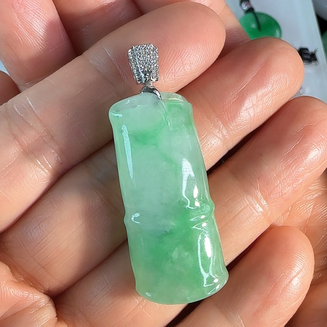 翡翠颈饰18K金镶嵌竹节