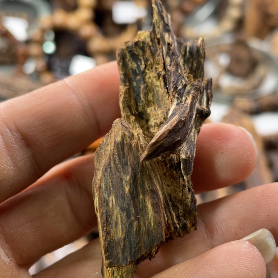沉香碎屑沉香达拉干