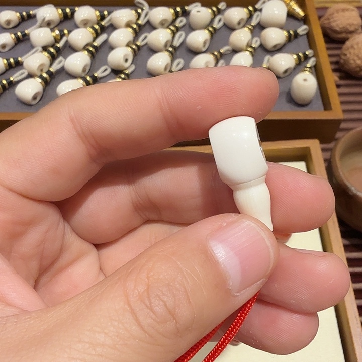 庄***吊坠金刚菩提三通