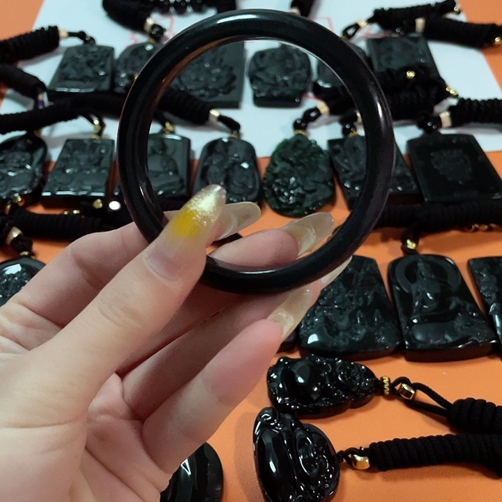 翡翠挂件未镶嵌用****9