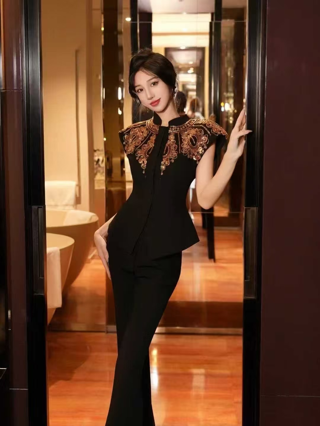 2025新款短外套女常规休闲风气质秋冬夏季长袖收腰无袖修身