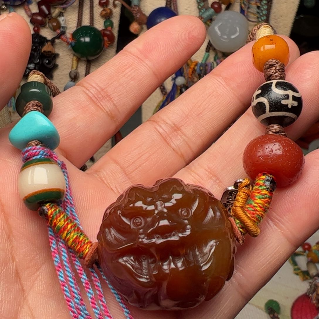 玛瑙/玉髓颈饰未镶嵌