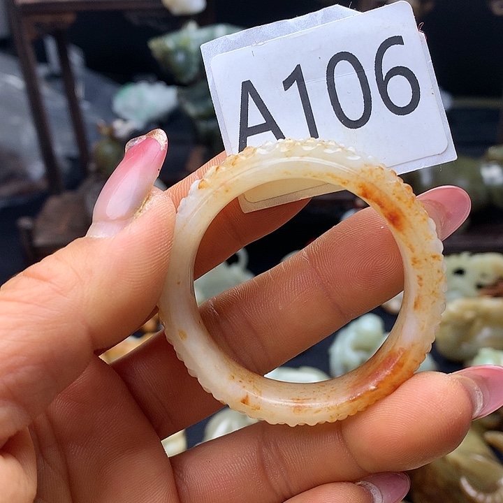 和田玉未镶嵌车挂