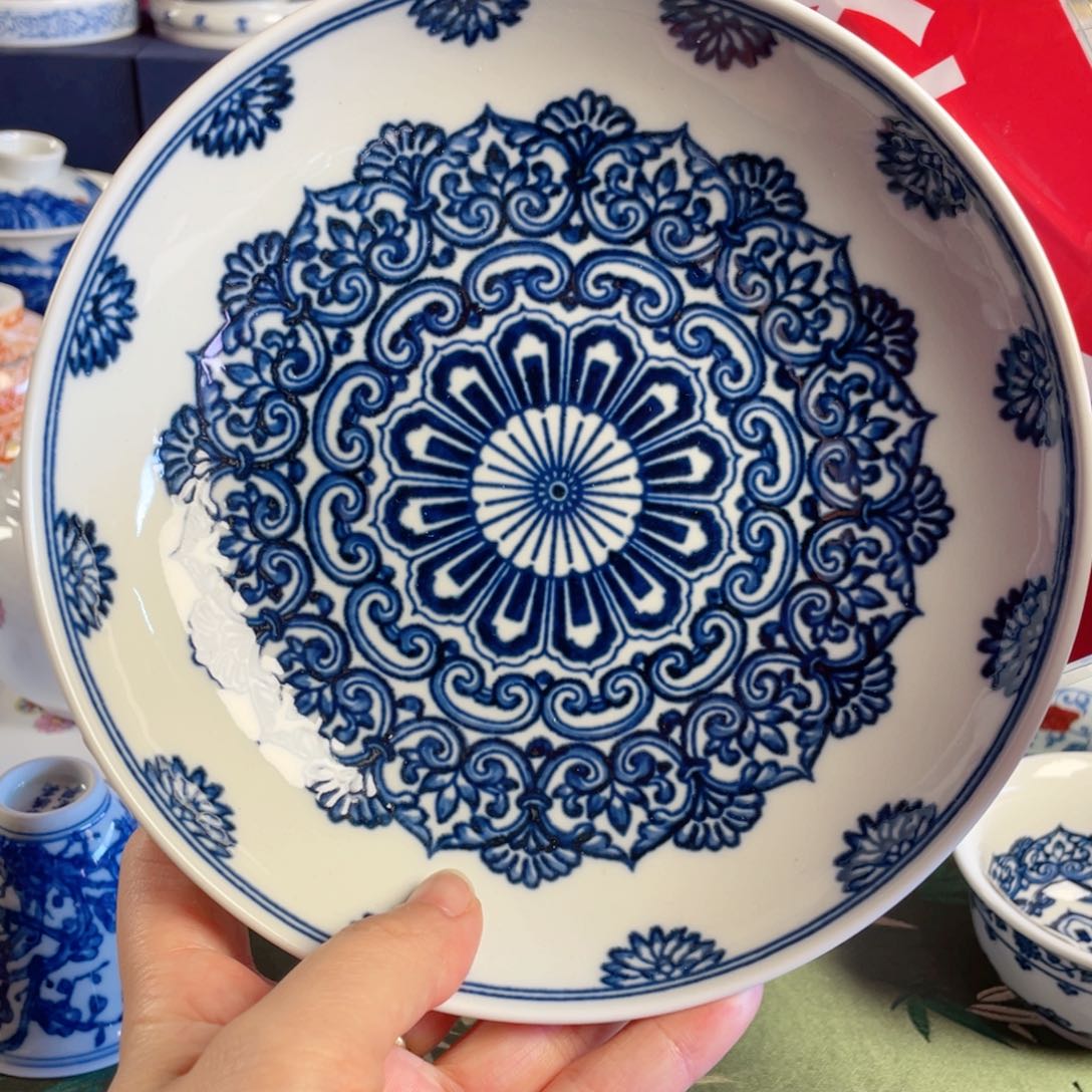 景德镇瓷器研究中心主任