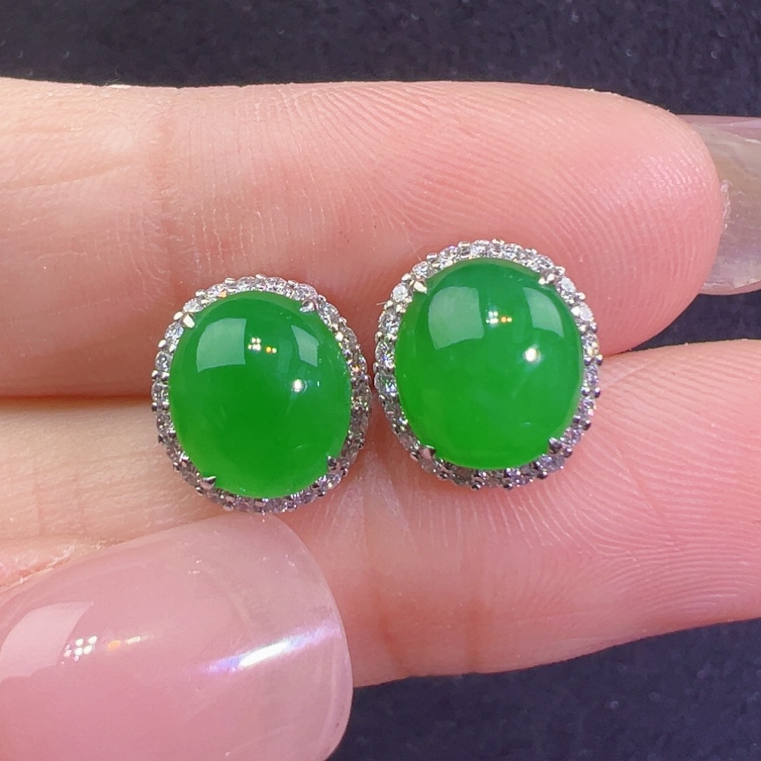 翡翠18K金镶嵌耳饰耳钉