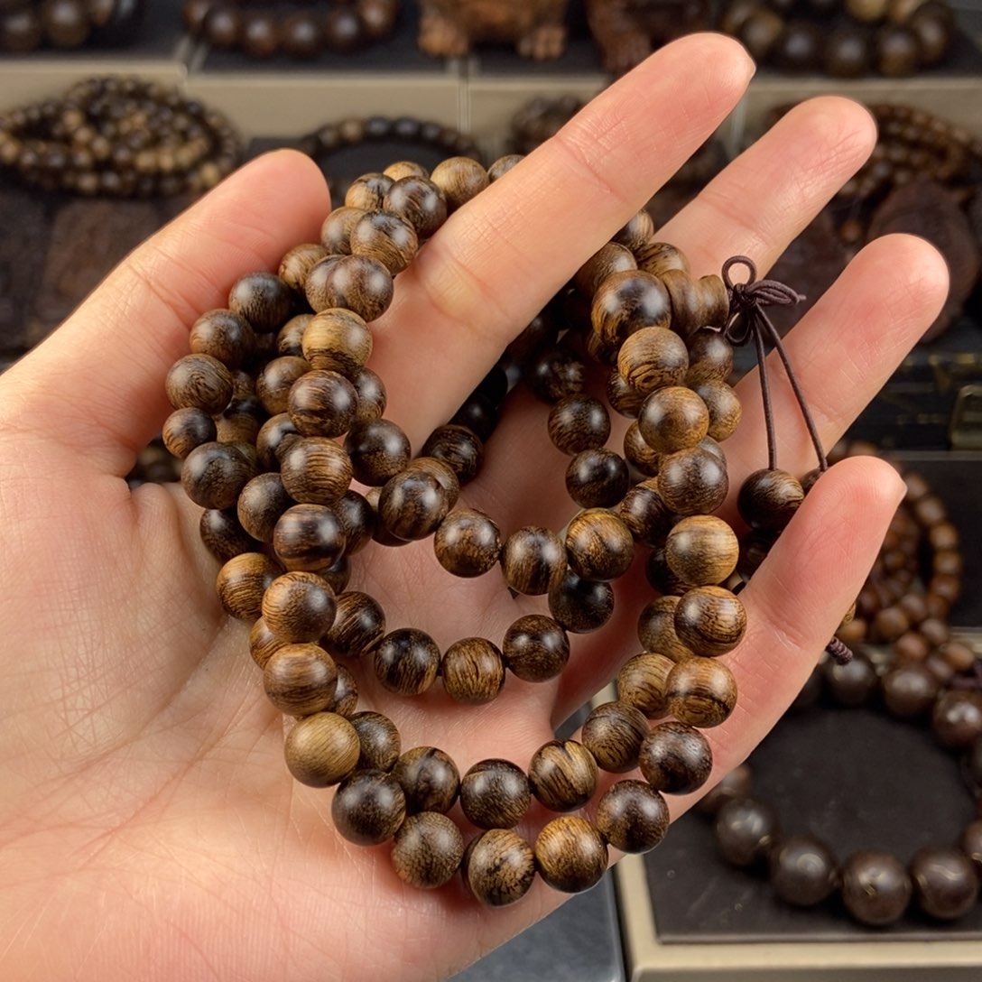 沉香手串｛****佳越南芽庄白棋楠玉化留疤