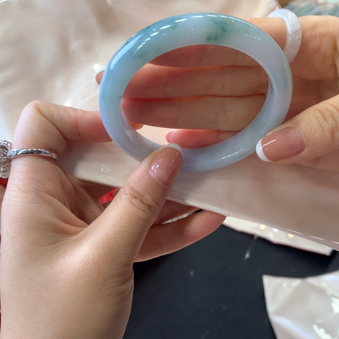 未镶嵌手镯翡翠惜**_买断