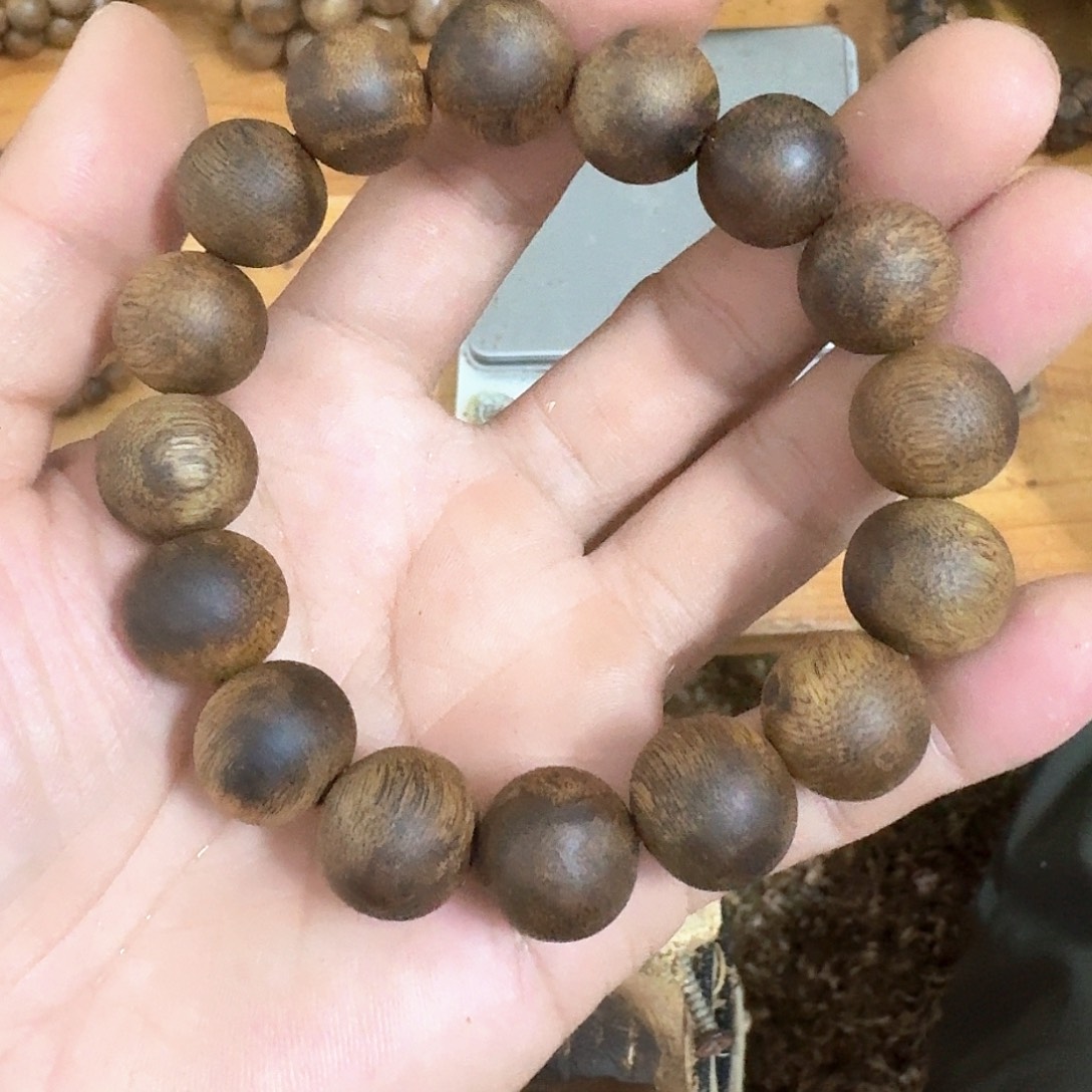 沉香手串棋楠沉香手串卡1.4mm14.7克