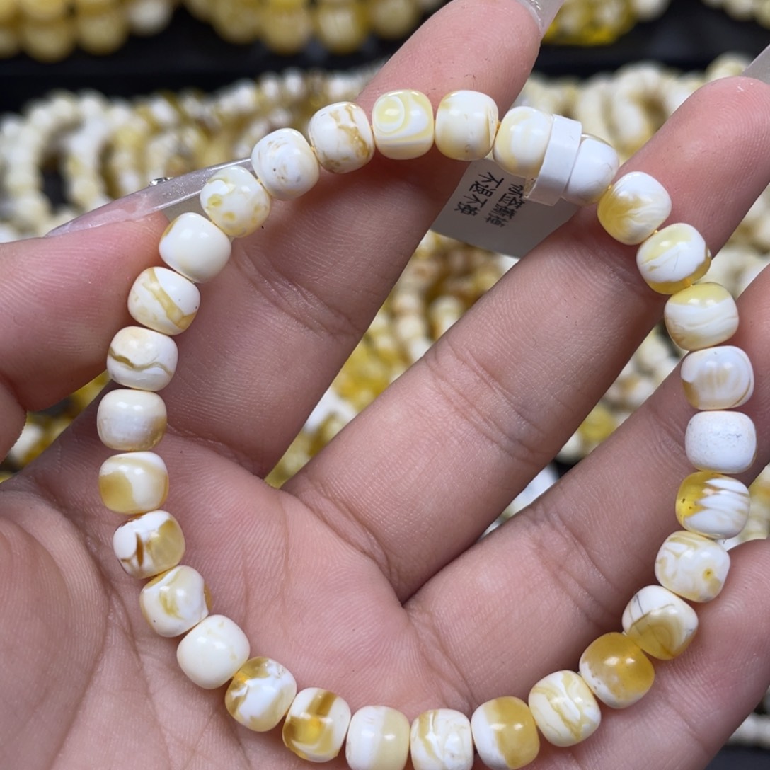 蜜蜡未镶嵌珠宝奇石7m