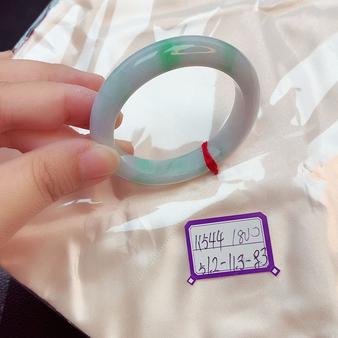 翡翠未镶嵌手镯缅甸翡翠