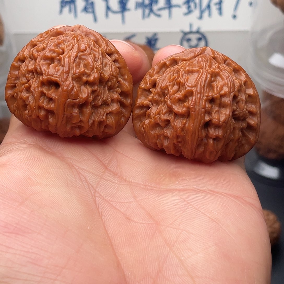 文玩核桃吊坠44全品三角白