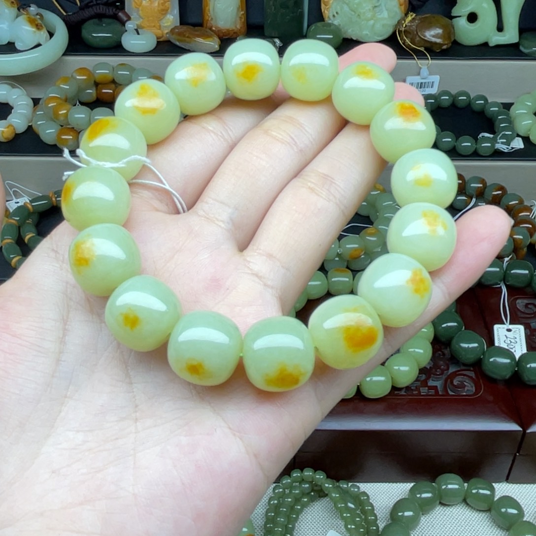 和田玉（糖玉）未镶嵌手链