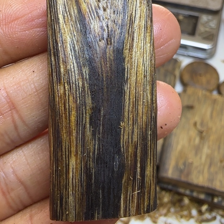 沉香吊坠沉香平安无事牌白棋