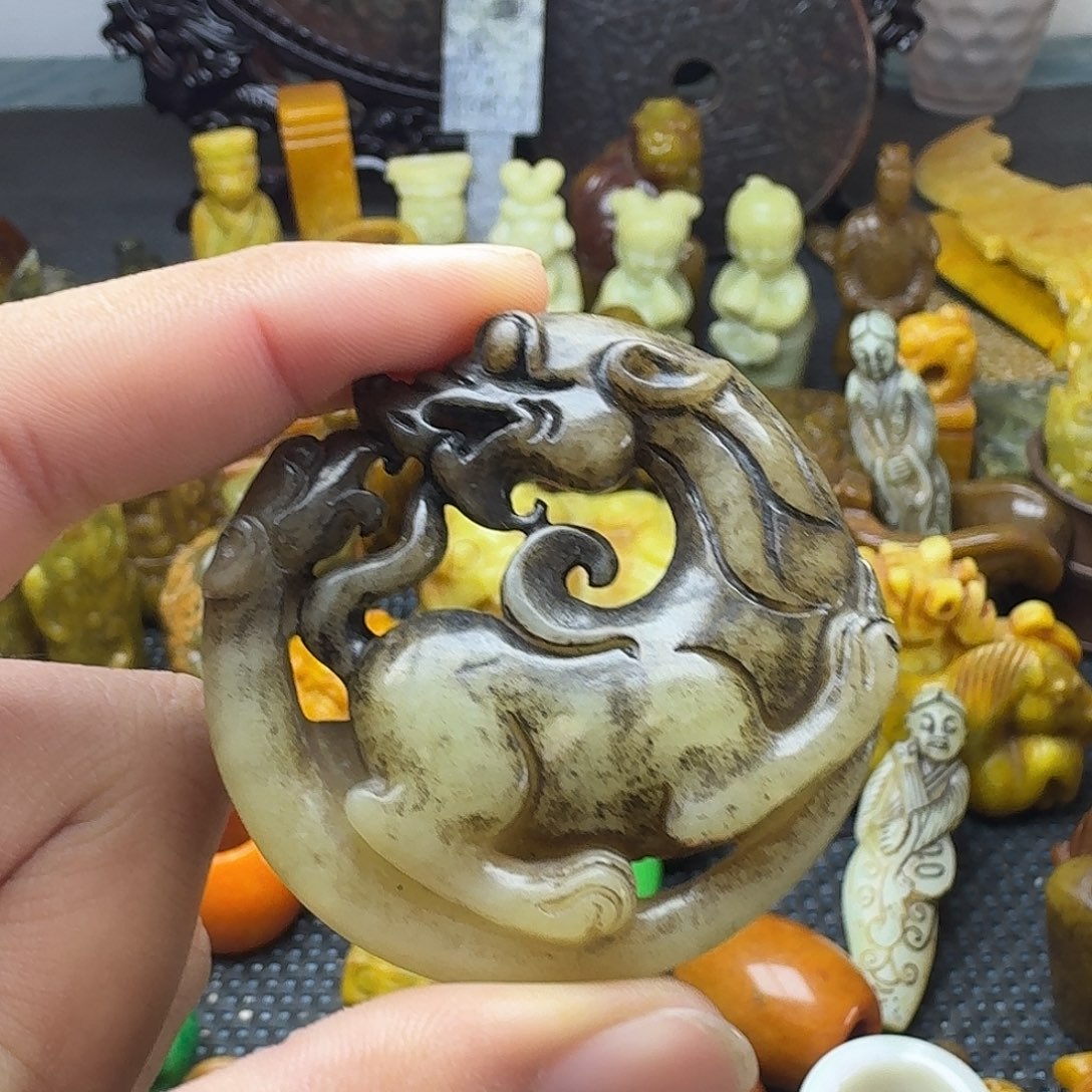 白玉菩提吊坠。。。