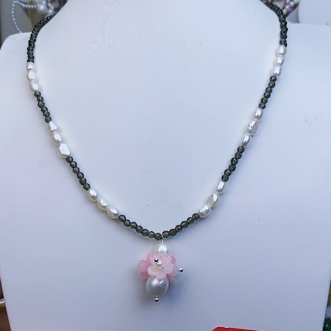 淡水珍珠颈饰未镶嵌