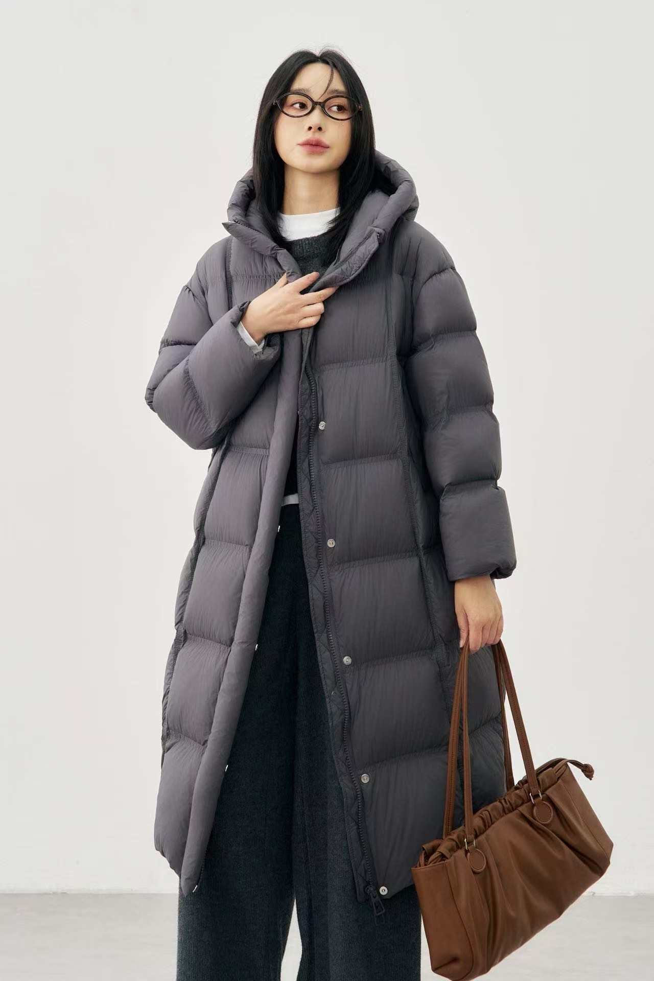 2025新款95鹅绒服云感泡芙百搭连帽加厚长款冬季