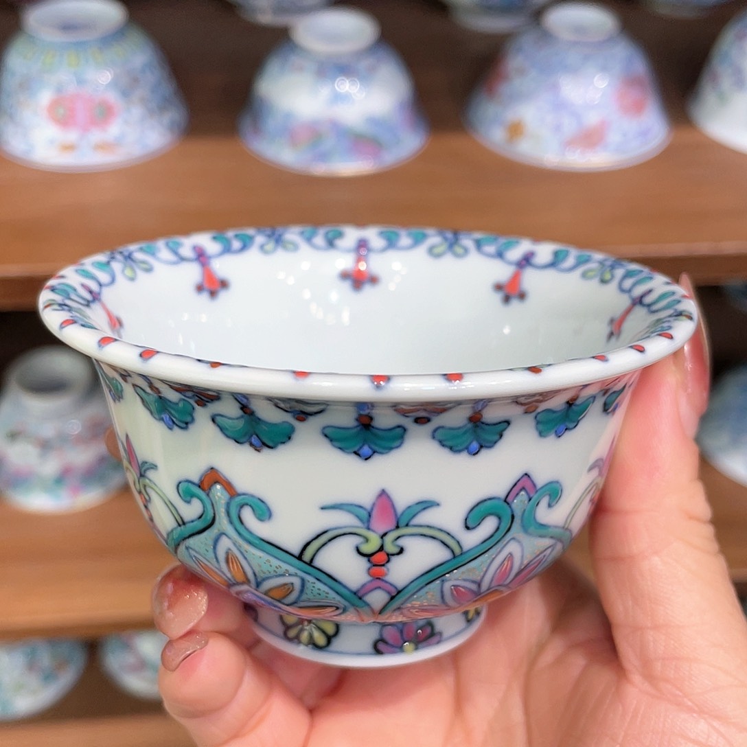 【闪购商品】新品斗彩。。。。。