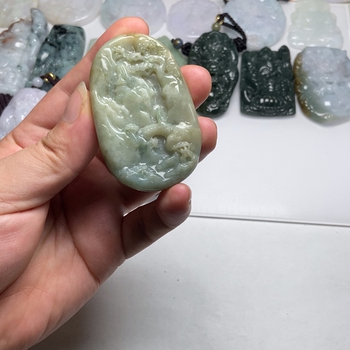 翡翠未镶嵌颈饰山水21