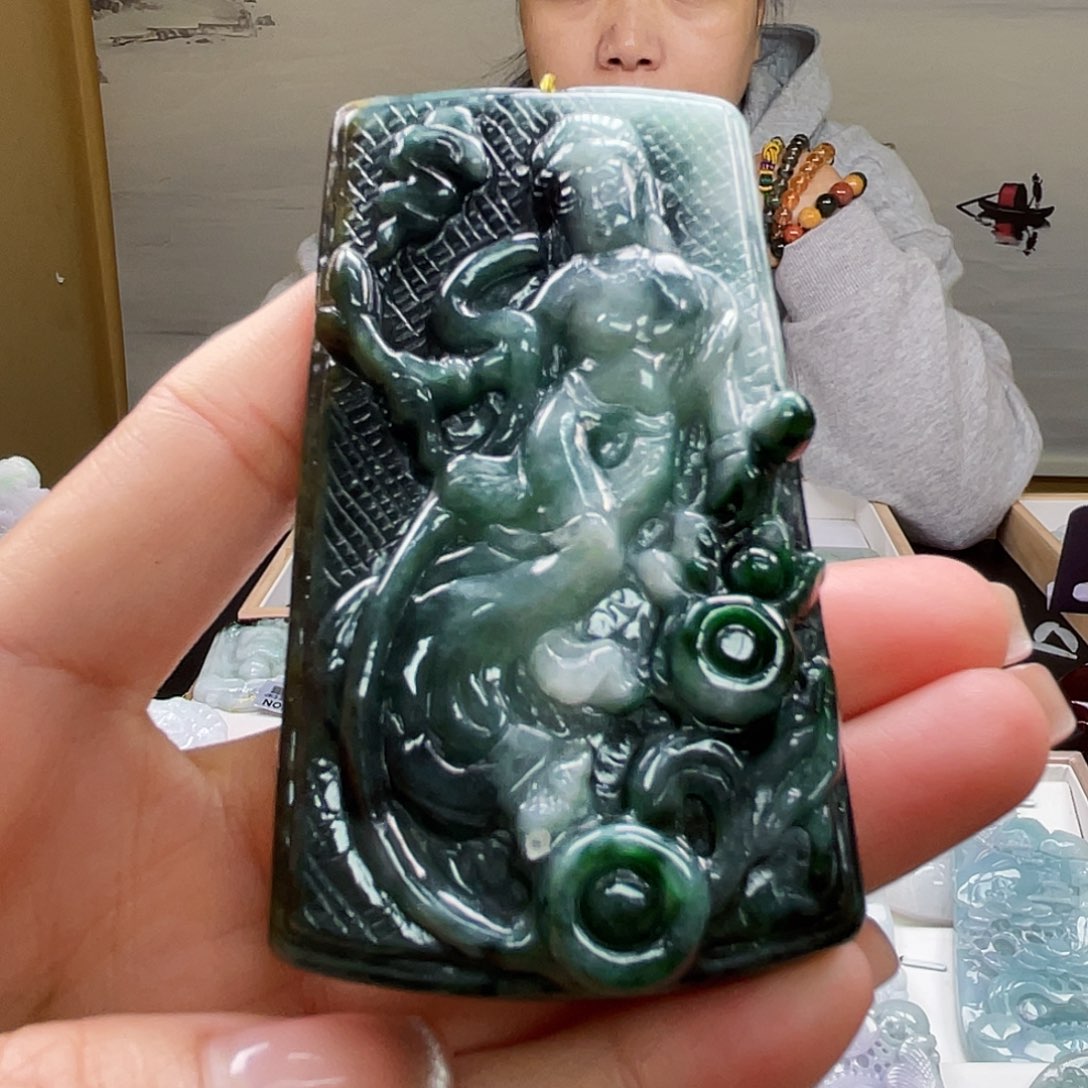 翡翠吊坠(不含链)未镶嵌