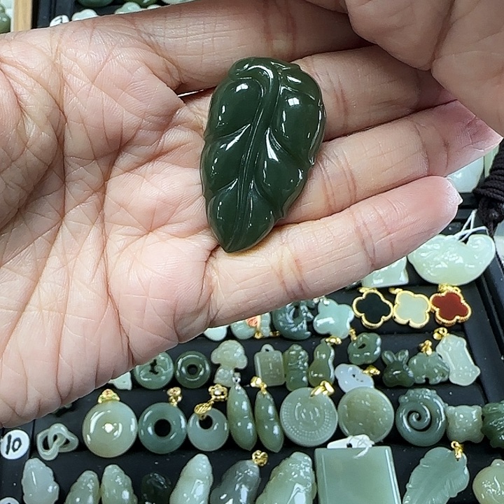 和田玉吊坠(不含链)未镶嵌