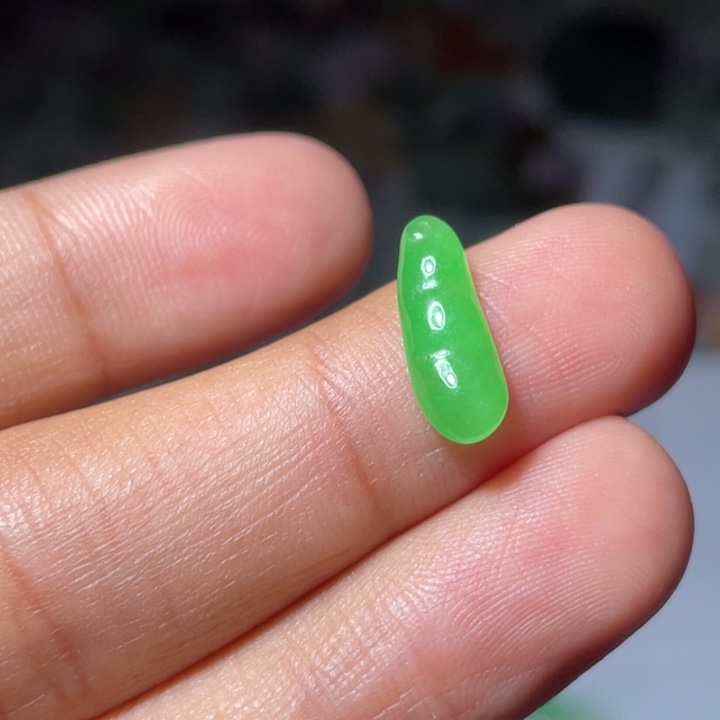 翡翠未镶嵌颈饰吊坠