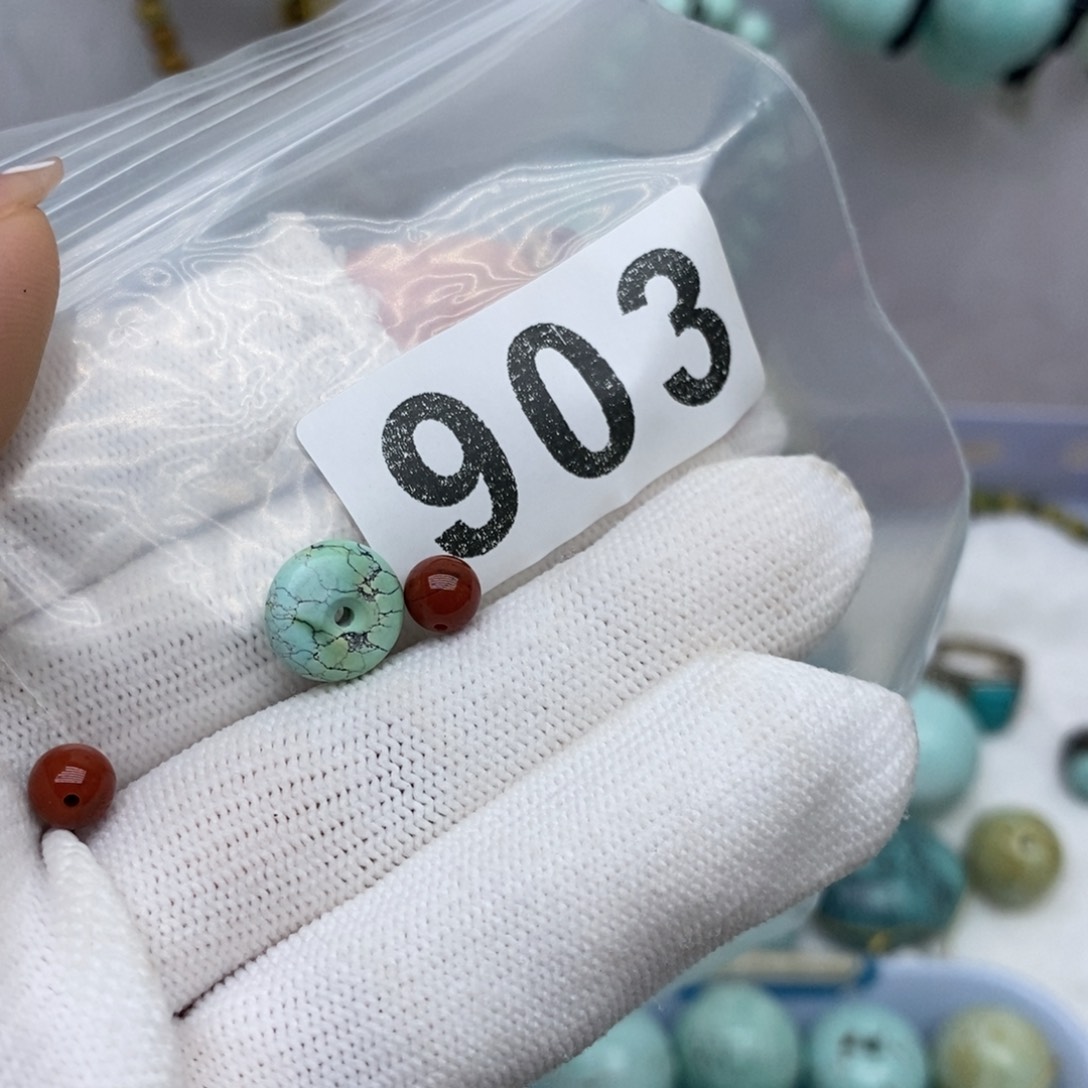 南红玛瑙未镶嵌珠宝奇石