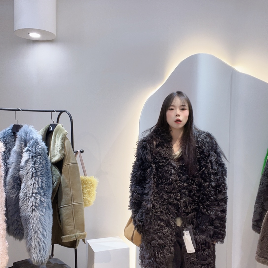 真皮皮毛一体外套222-3241/130斤内