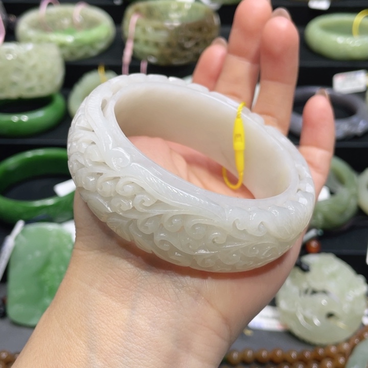 和田玉手镯58圈口 编号14未镶嵌