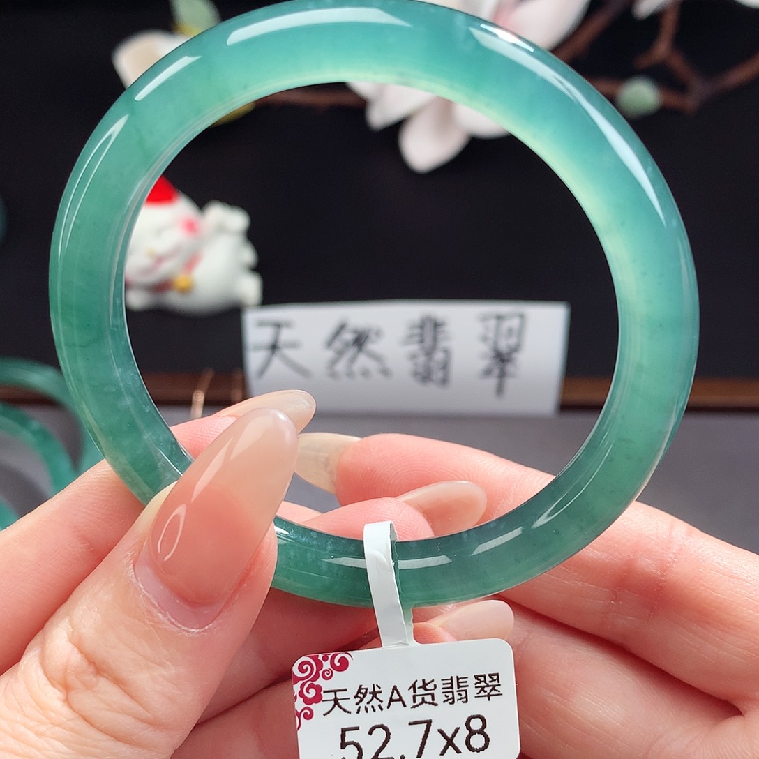 翡翠手镯（圆镯）未镶嵌