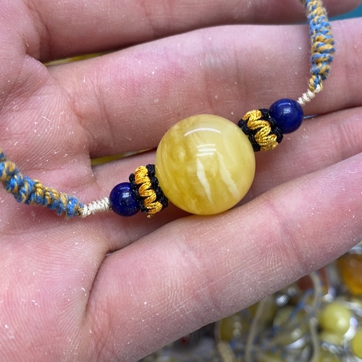 蜜蜡裸石未镶嵌珠