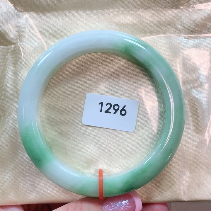 翡翠手镯未镶嵌天然翡翠手镯56