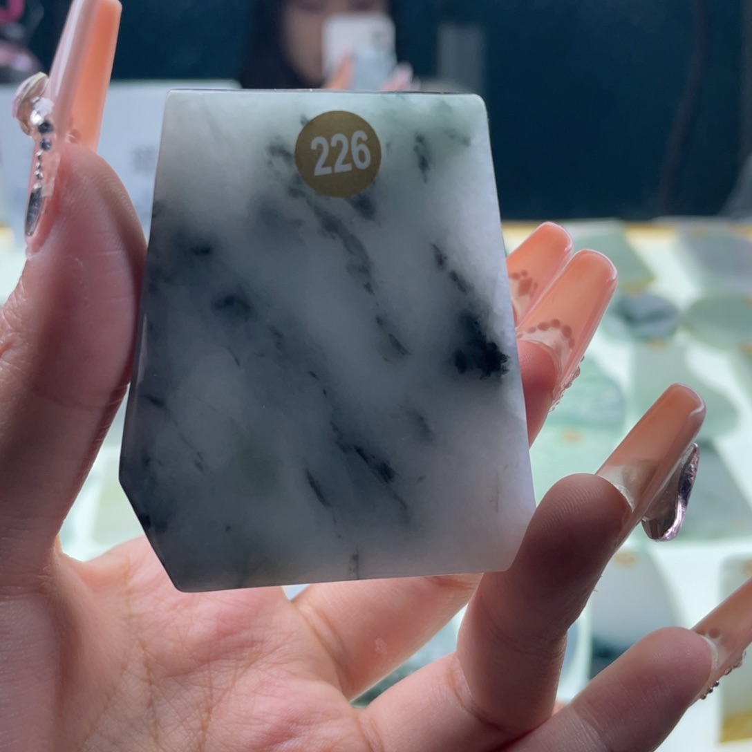 定制翡翠未镶嵌天然翡翠