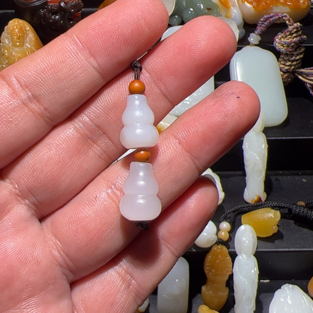 和田玉挂件未镶嵌