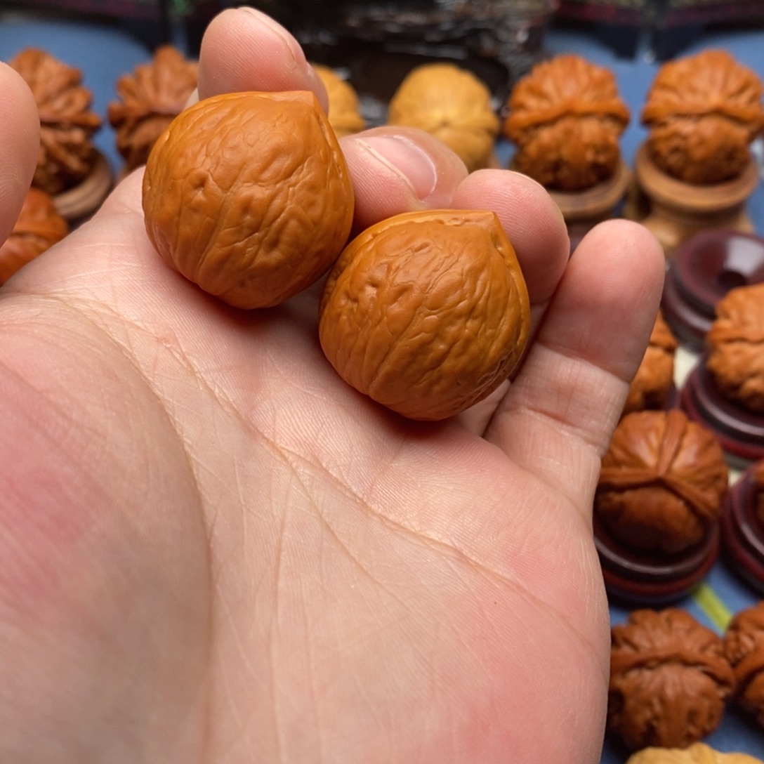 俗***文玩核桃把件手捻