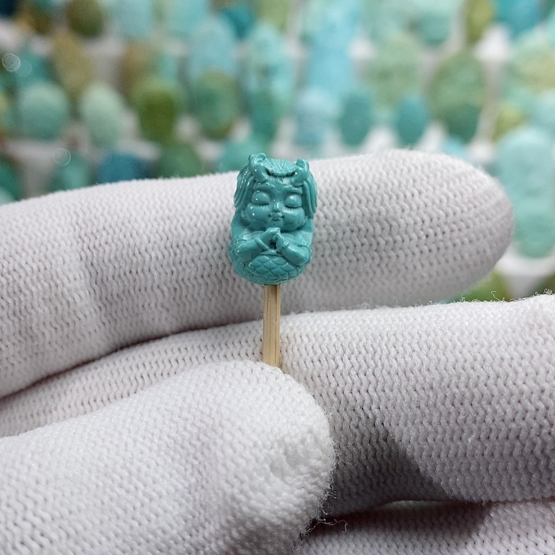 绿松石绿松石未镶嵌