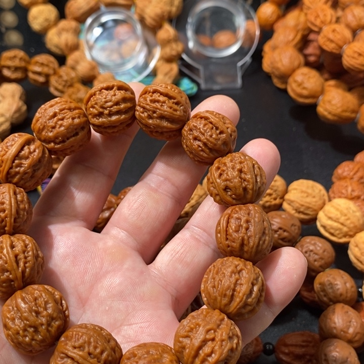 老***孩吊坠文玩核桃粗筋