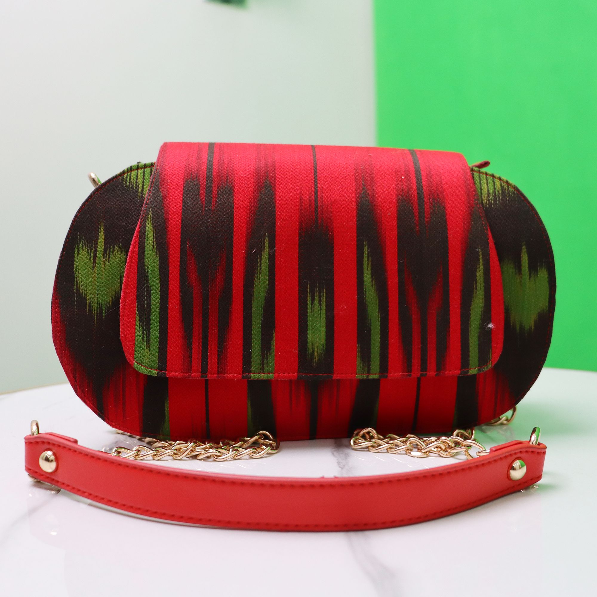 和田艾德莱斯包包