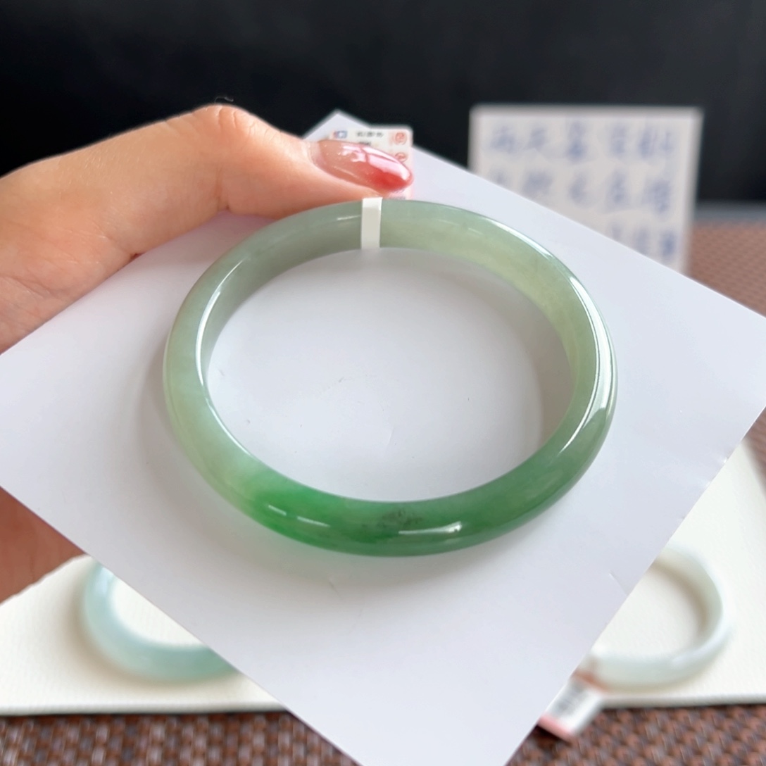 翡翠未镶嵌手镯3号 53.8