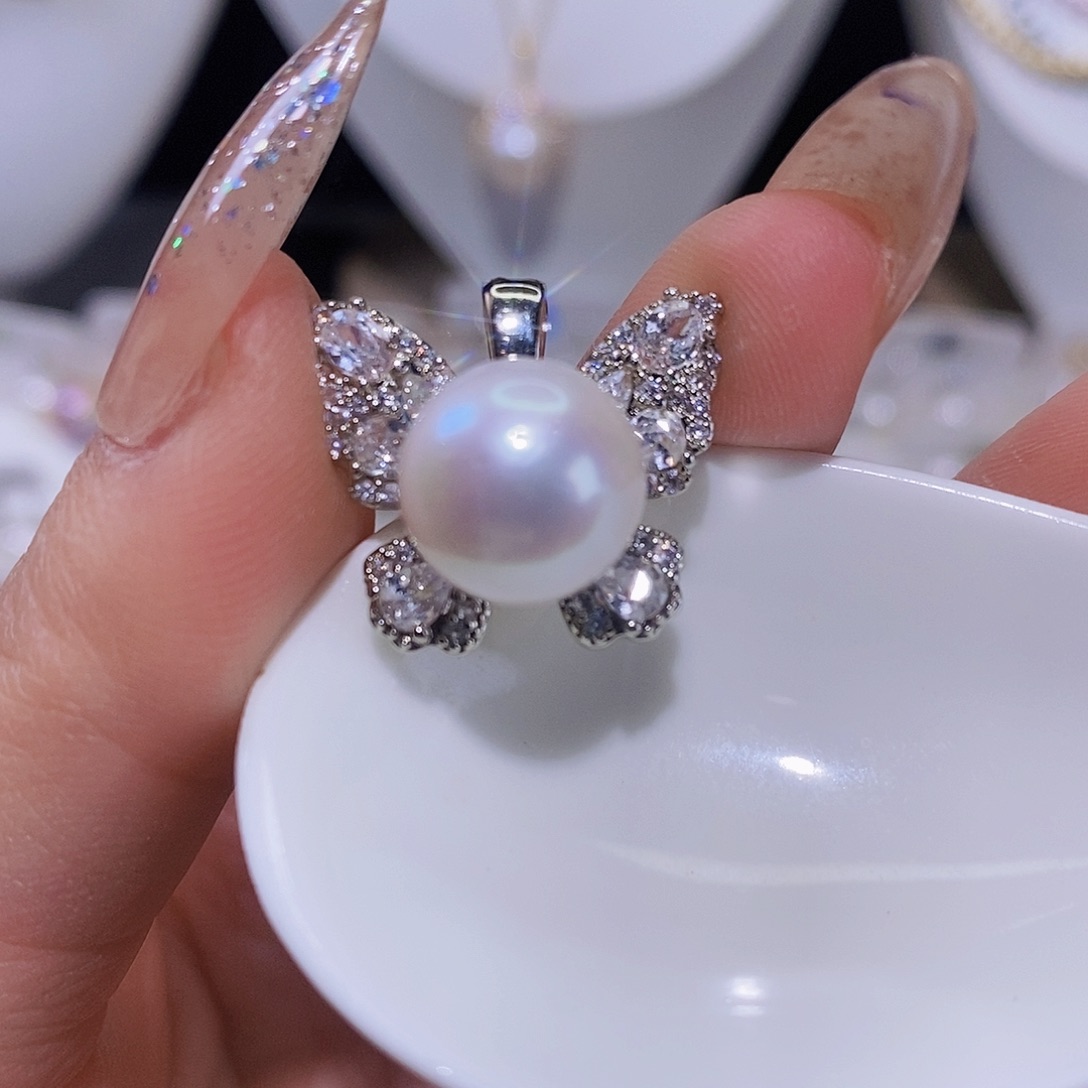 淡水珍珠颈饰合金