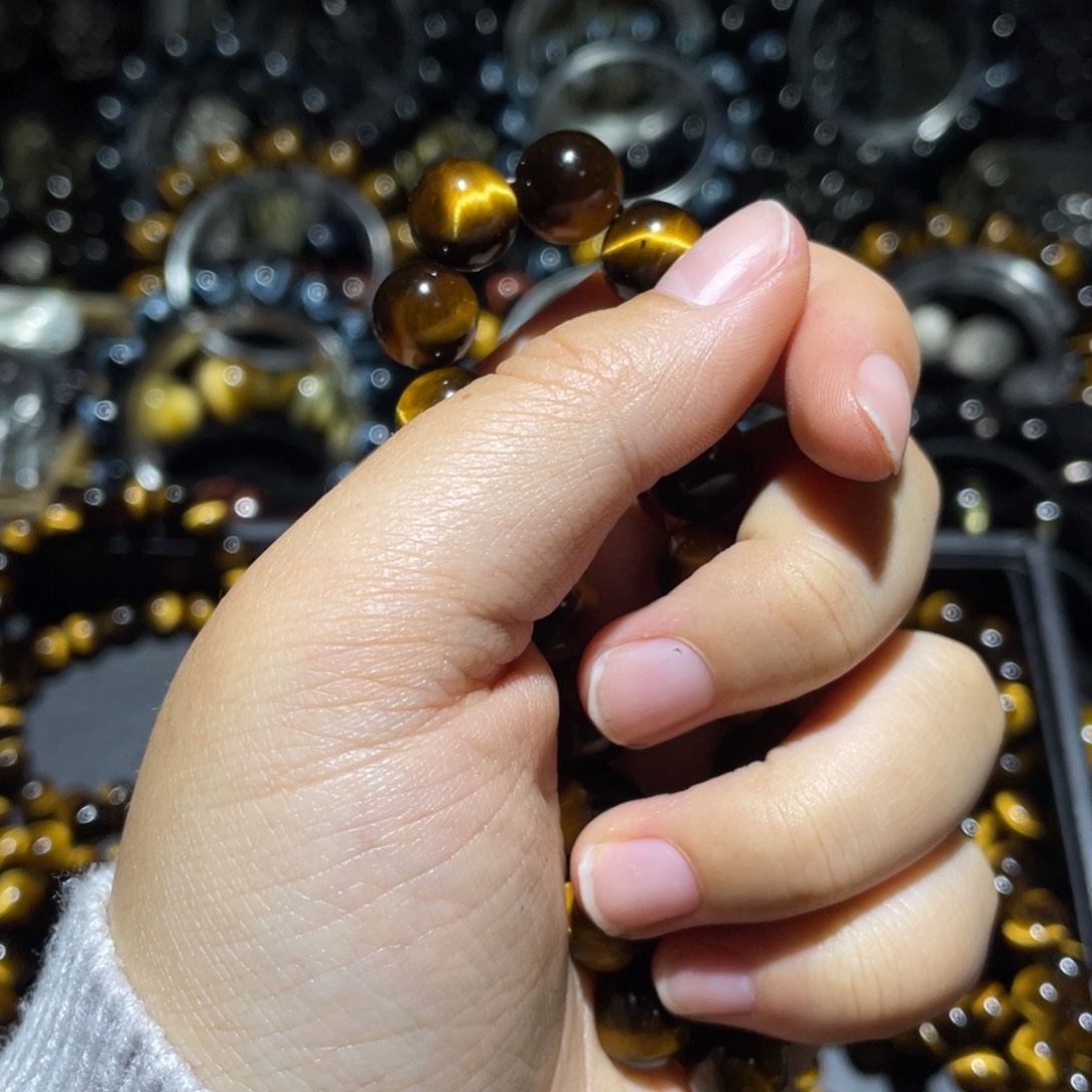 ****木变石未镶嵌手链