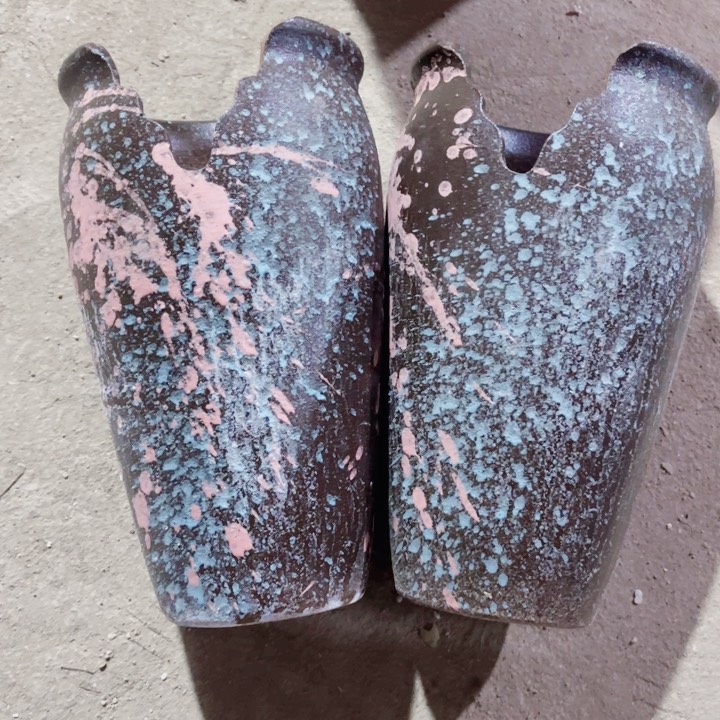 红陶口径14高度25两只