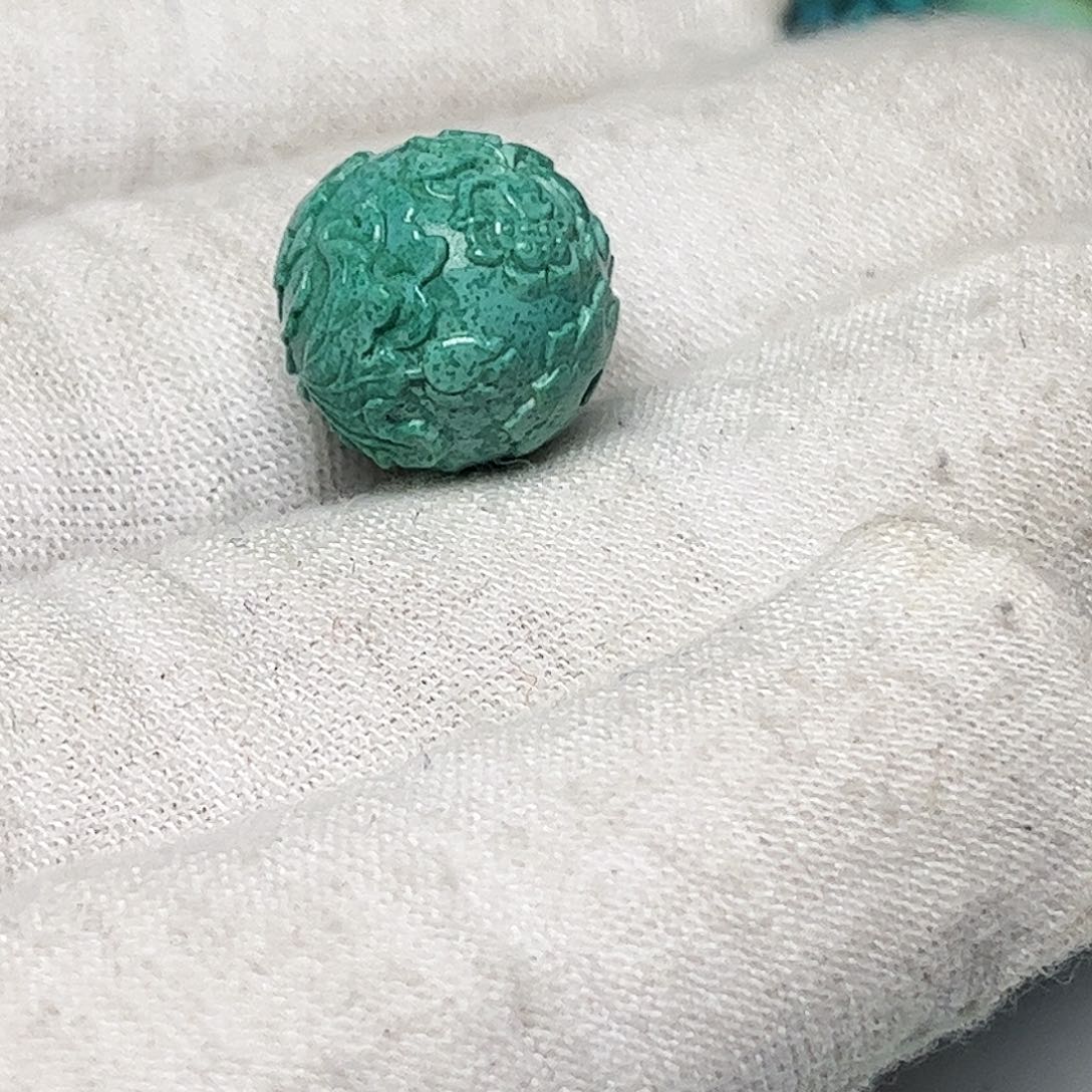 M***e绿松石未镶嵌珠宝奇石