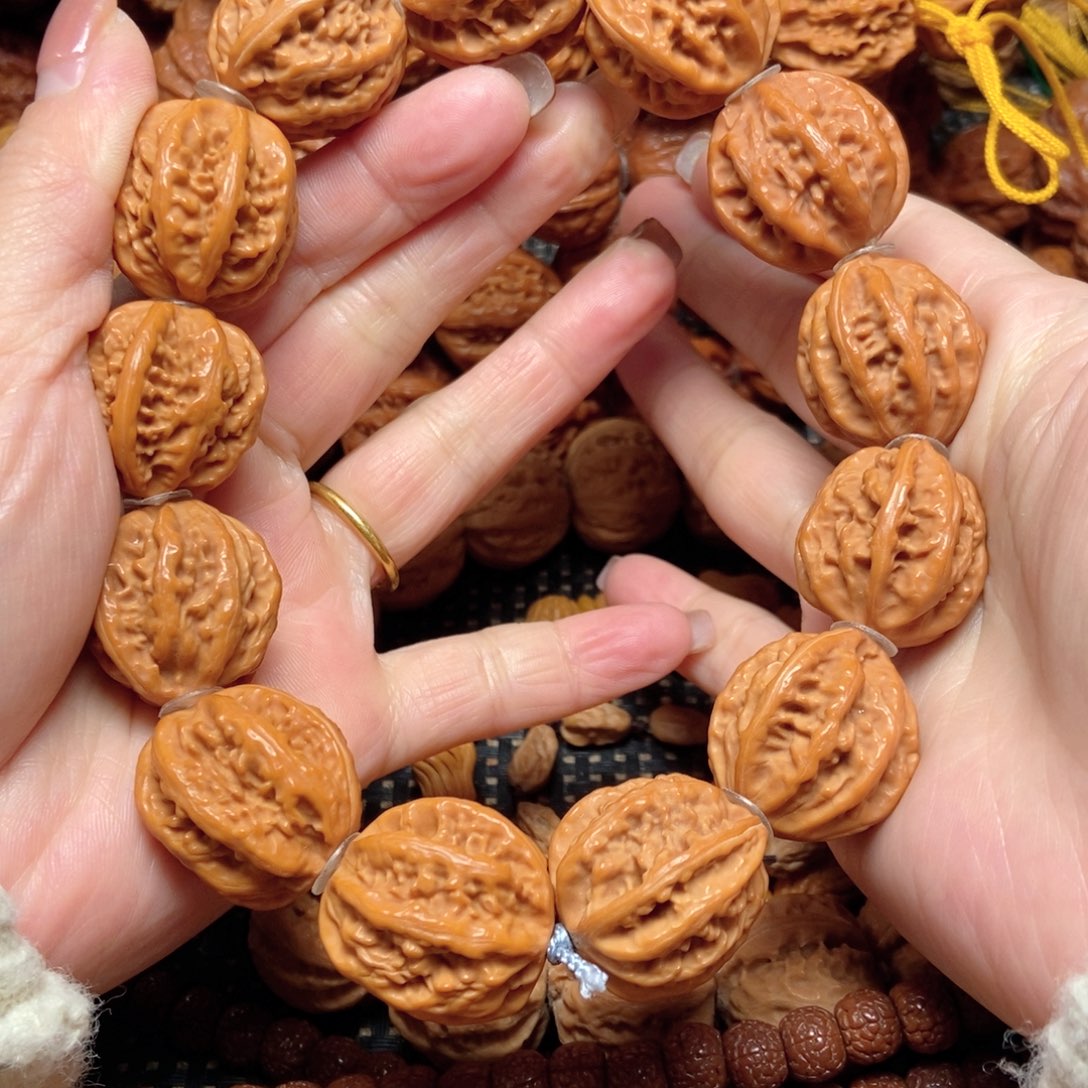 李***手串文玩核桃龙脊粗筋八棱