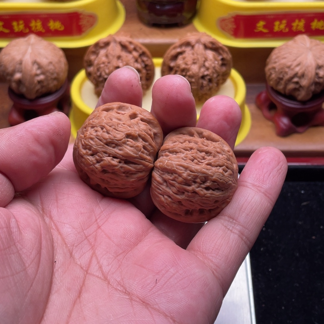 野***花文玩核桃吊坠铁锤