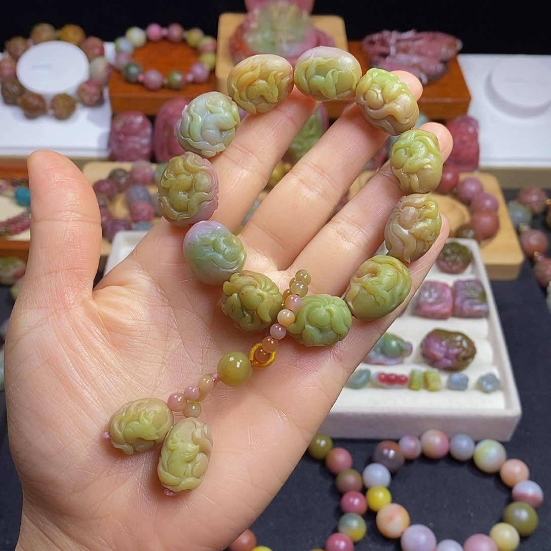 玛瑙/玉髓盐源玛瑙大漏大炸未镶嵌同料凤九手串