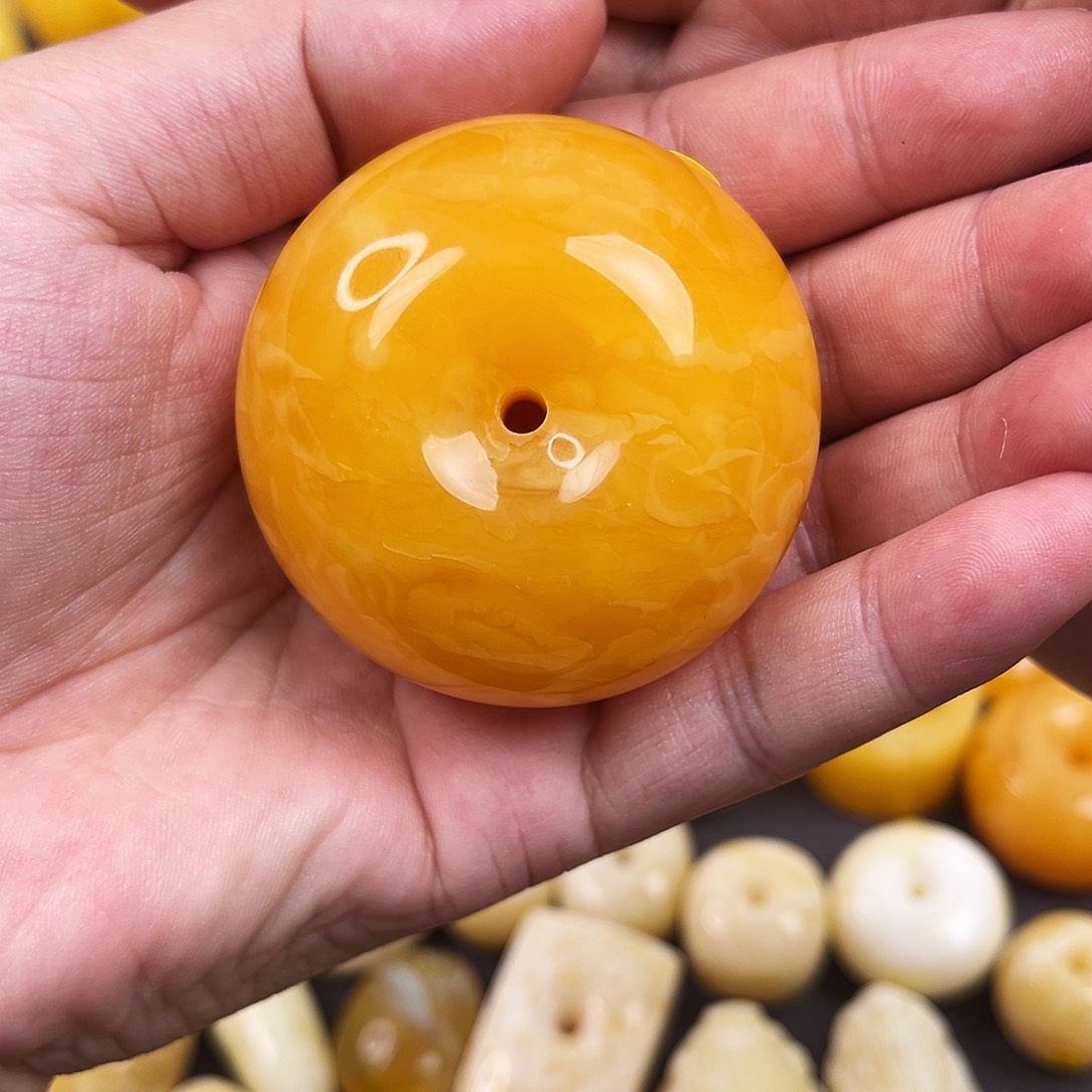 蜜蜡裸石未镶嵌平安扣