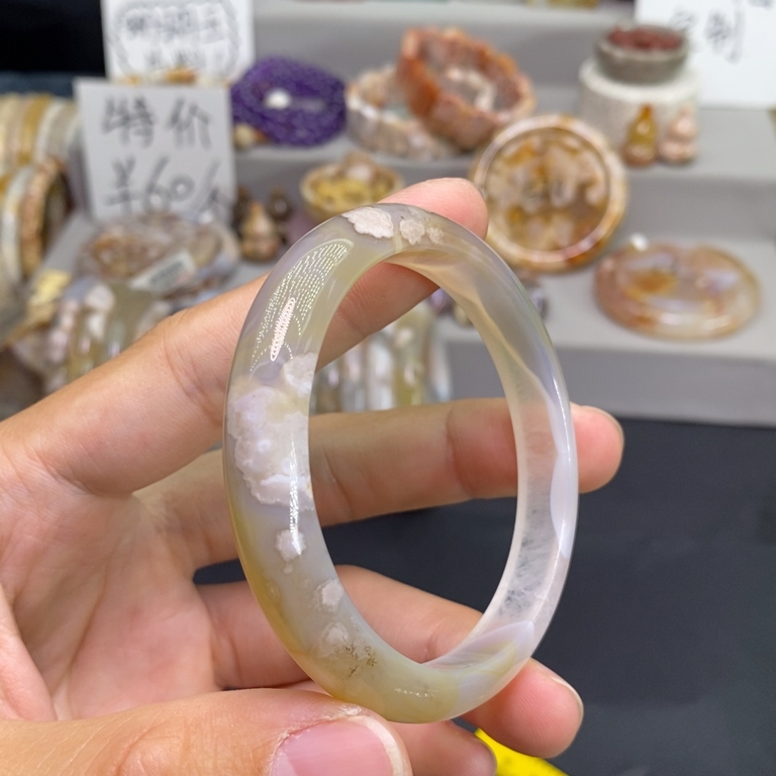 玛瑙/玉髓未镶嵌手镯