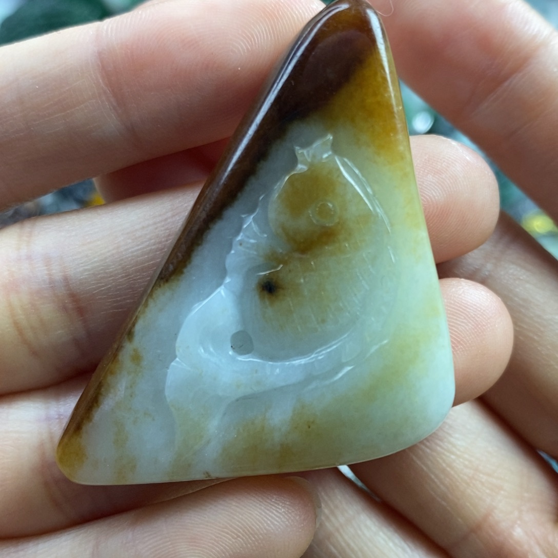 翡翠颈饰未镶嵌吊坠